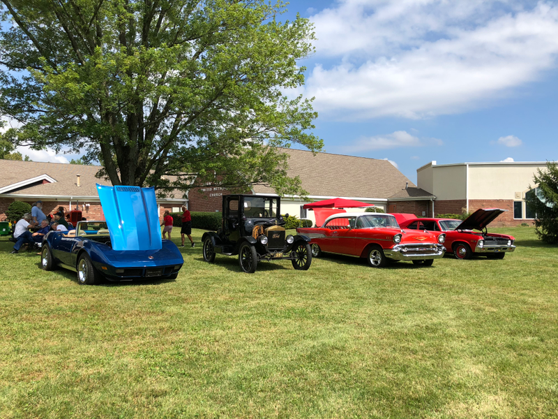 Illustration for article titled Random car show